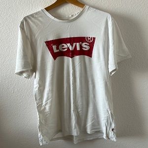 LEVIS TEE❤️